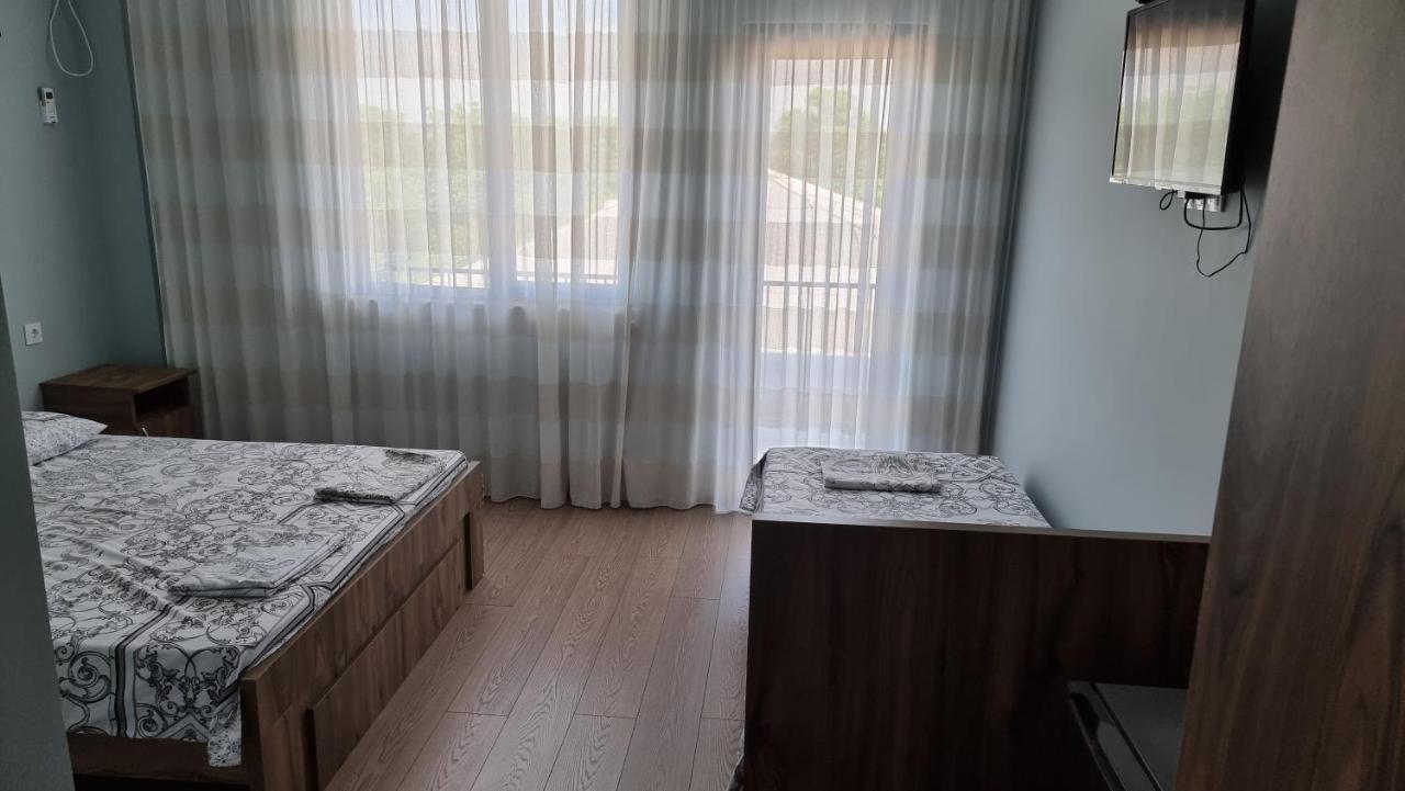 French Hotel Kobuleti Εξωτερικό φωτογραφία