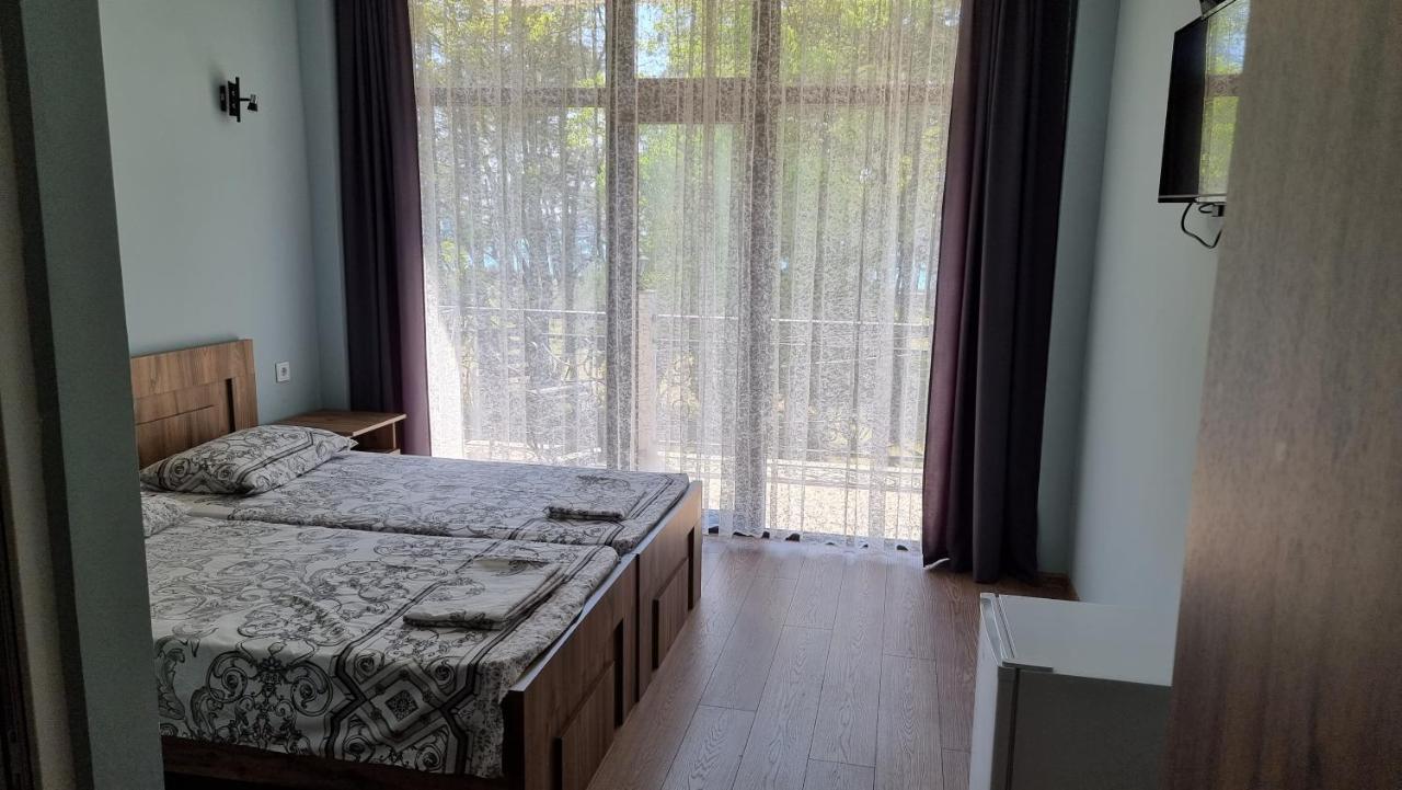 French Hotel Kobuleti Εξωτερικό φωτογραφία