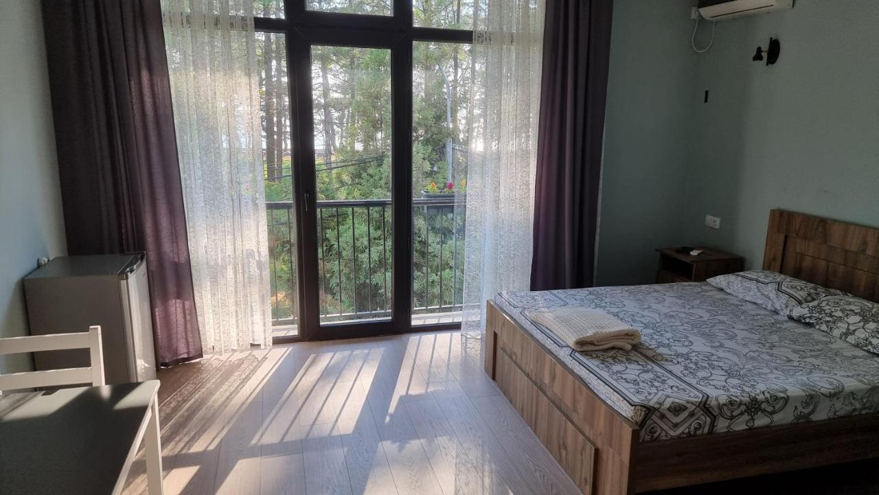 French Hotel Kobuleti Εξωτερικό φωτογραφία