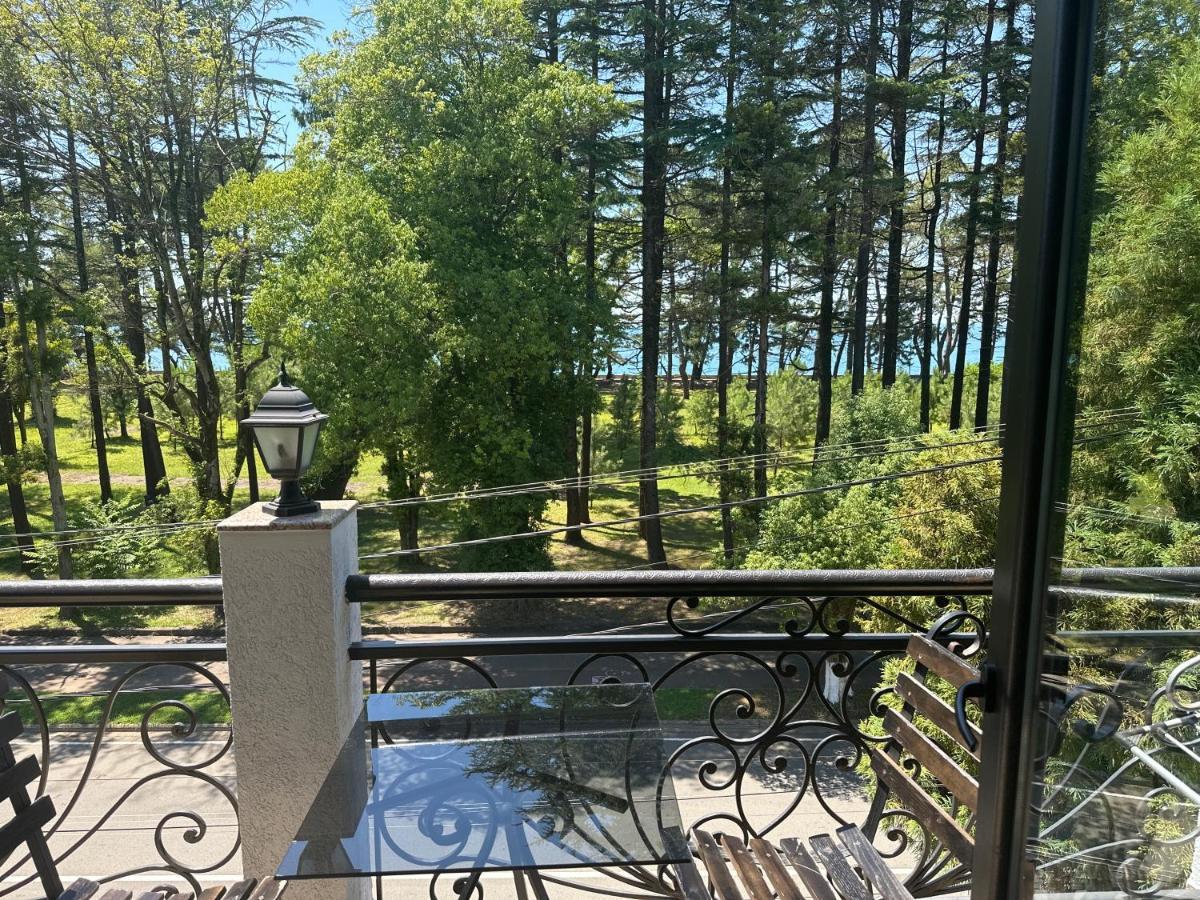 French Hotel Kobuleti Εξωτερικό φωτογραφία