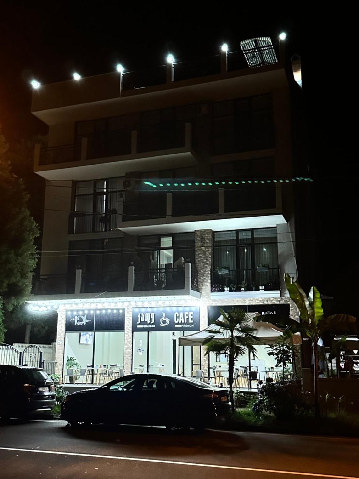 French Hotel Kobuleti Εξωτερικό φωτογραφία
